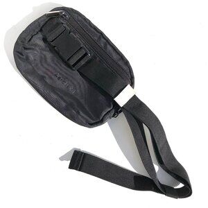 AeroLoft Belt Bag Black Waist Bag Fanny Pack Zippered Travel Bag New York Tech